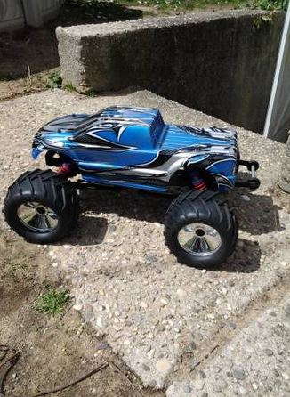 kyosho madforce ve 4x4 brushless r/c **new** - $240 thumbnail 3