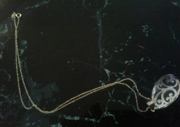 14k gold necklace (585) and pendant - $30 thumbnail 2