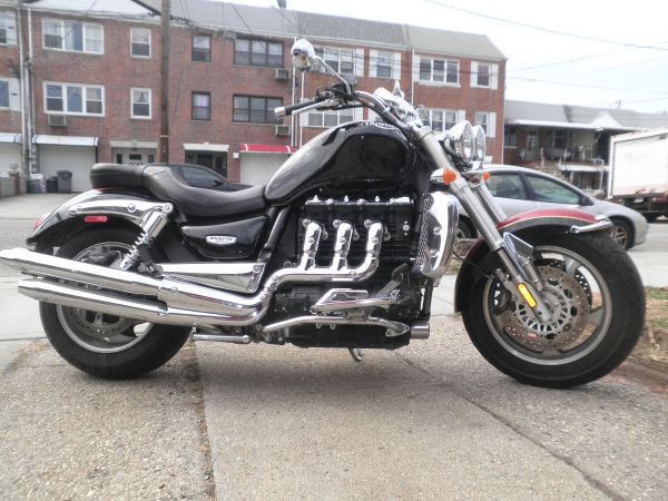 2006 triumph rocket 3 black custom - $7,500 thumbnail 2