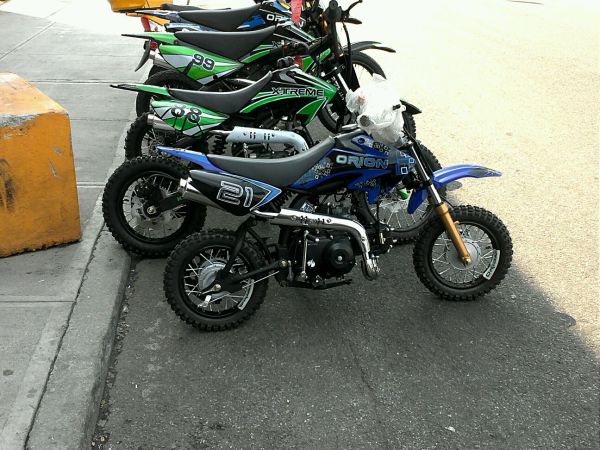 2012 70cc dirt bikes - $700 thumbnail 2