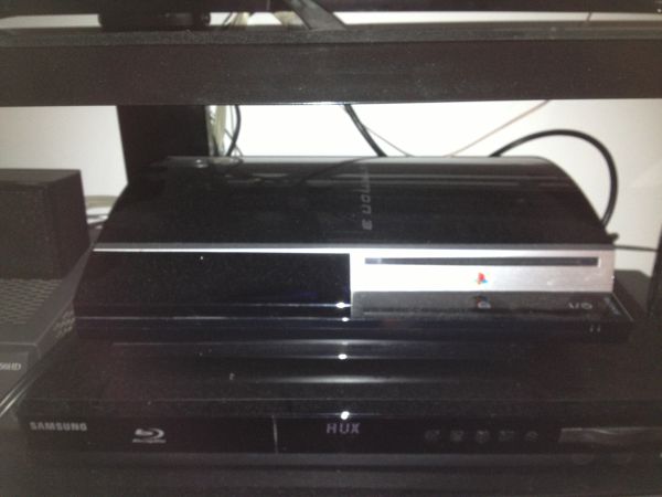 play station 3 - $200 thumbnail 2