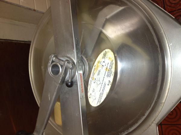 hobart vcm heavy duty commercial mixer - $2,000 thumbnail 2