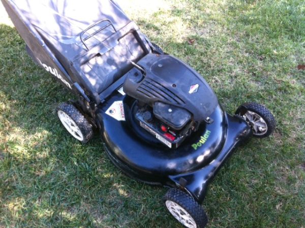 5hp gas lawn mower works great with tuned up! - $90 thumbnail 2