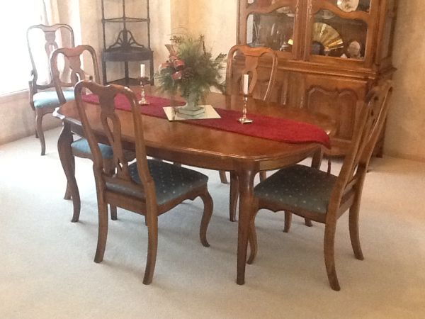 estate sale 12-14 sycamore - $1 thumbnail 3