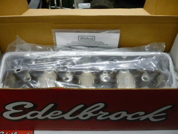 edelbrock sbc etec heads & intake top end kit - $1,350 thumbnail 2