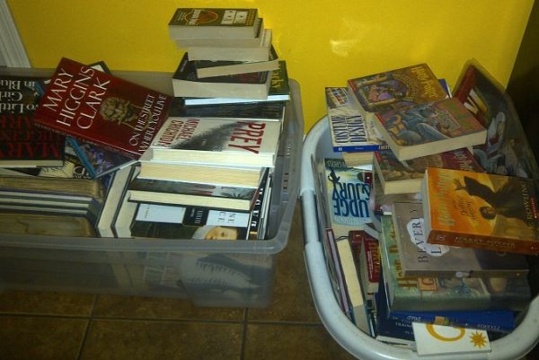 hundreds of books - $200 thumbnail 4