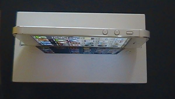new i-phone 5 unlocked 16gb - $650 thumbnail 2