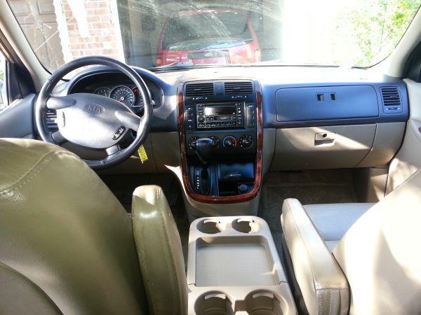 2003 kia sedona ex leather seats - $3,950 thumbnail 4