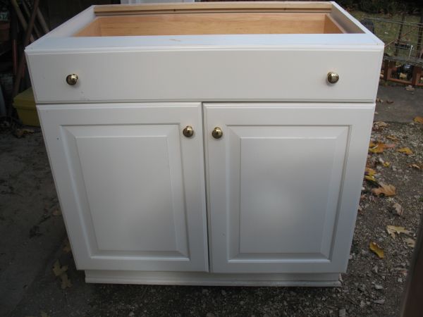 kitchen cabinets - $550 thumbnail 3