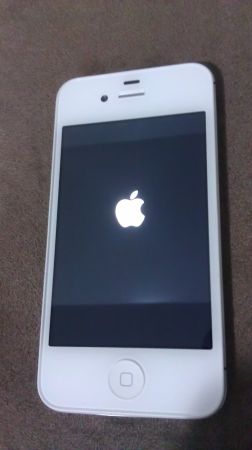 iphone 4 (white) for verizon - $230 thumbnail 3