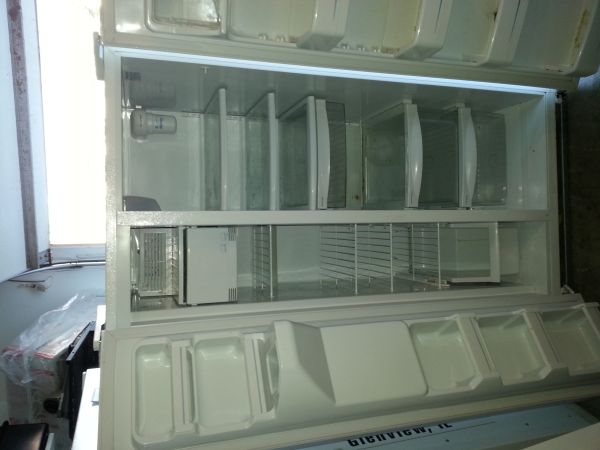 ge side by side fridge - $200 thumbnail 2
