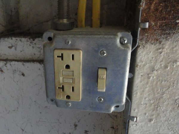 $350 / 2160sqft 60x36 storage space for rent thumbnail 2