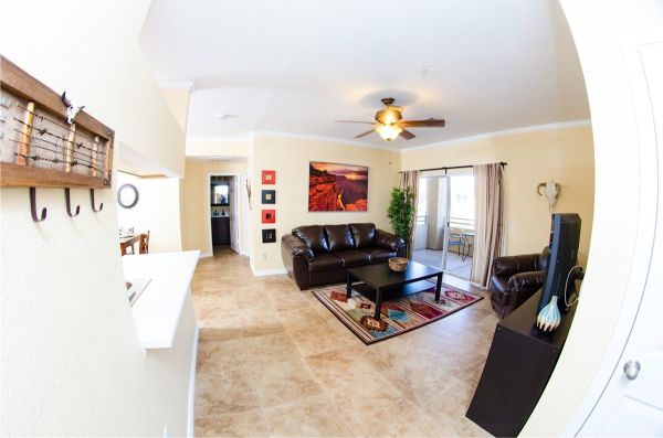 $1,111 / 1br - 711sqft - looking to trade my phoenix vacation rental for yours thumbnail 3