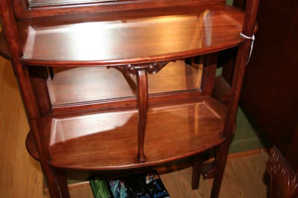 walnut curio display - $189 thumbnail 3