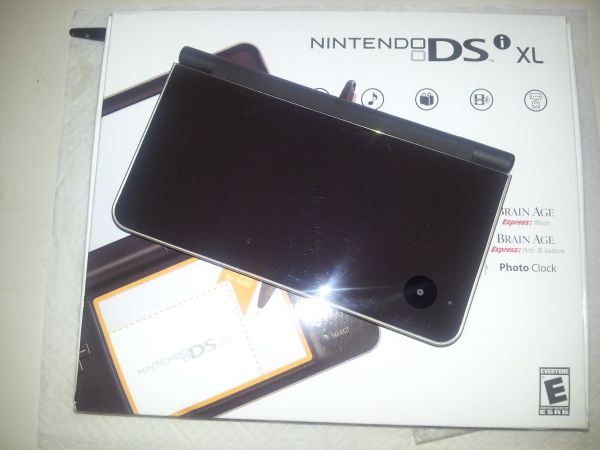 nintendo dsi xl (like new) - $110 thumbnail 2