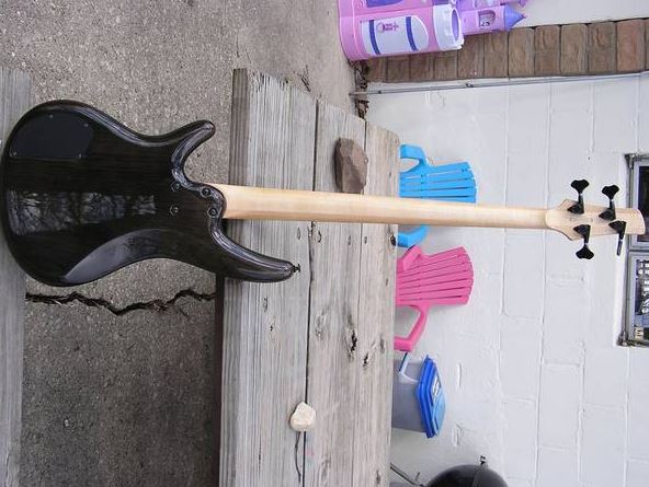 ibanez bass guitar with a hardshellcase - $300 thumbnail 2