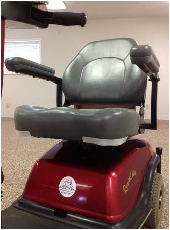 rascal 600 ride around sporty collapsable scooter - $400 thumbnail 2