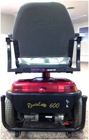 rascal 600 ride around sporty collapsable scooter - $400 thumbnail 4