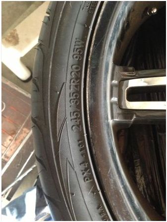 20" black rims with brand new tires!!! 245/35/zr20 95w - $1,000 thumbnail 3