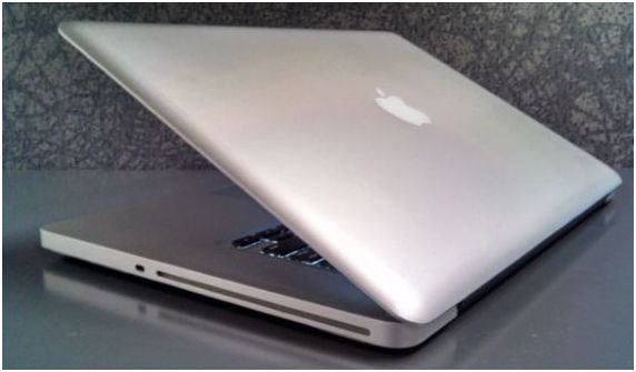 15" unibody macbook pro - 2.4ghz c2d, 4gb ram, 256gb ssd - $799 thumbnail 2