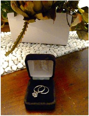 diamond engagement ring 1.28 carat - $8,000 thumbnail 4