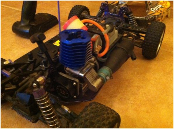 nitro rc car - $130 thumbnail 4