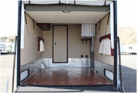 2005 sandpiper sport - trailer - rv - toy hauler - fully remodeled - $29,900 thumbnail 3