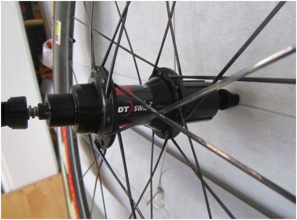 zipp 606 carbon tubular wheelset - $1,450 thumbnail 3