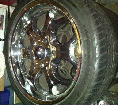 20" rims & yokohama tires - $600 thumbnail 2