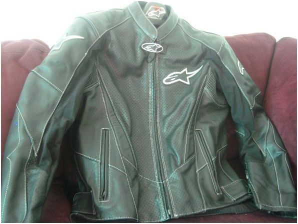 motorcycle helmets and jackets - $100 thumbnail 2