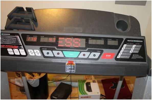 very good condition image 10.6q treadmill - $1,299 thumbnail 2