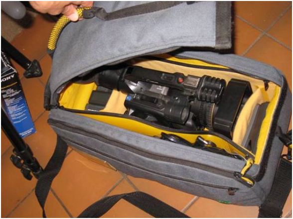 panasonic dvx100a video camera, excellent shape, w/accessories - $650 thumbnail 4