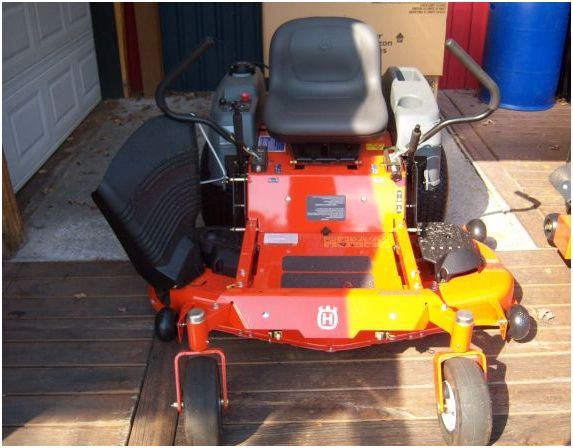 54" zero turn mower - $2,999 thumbnail 2