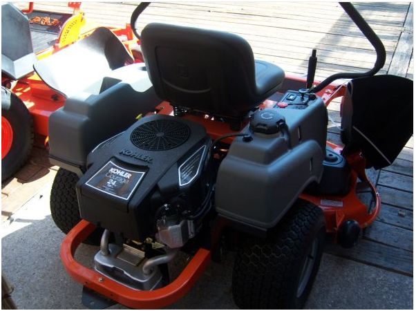 54" zero turn mower - $2,999 thumbnail 4