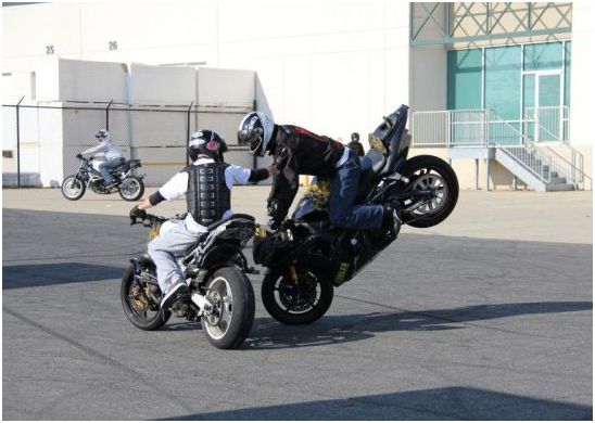 2005 yamaha r6 stunt bike fs or trade - $4,500 thumbnail 2