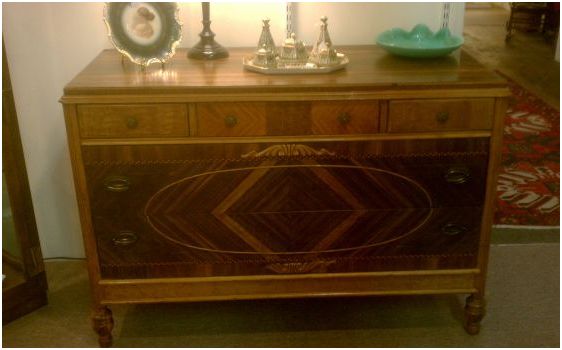 early 1900's one of a kind!!! wood inlaid chest - $350 thumbnail 3