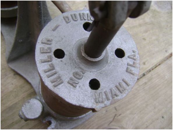 miller dunn dive helmet & pump - $4,000 thumbnail 2