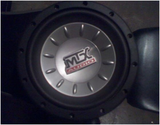 10" mtx thunder 8000 - $50 thumbnail 2
