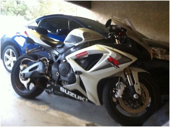 2007 gsxr 600 - $4,500 thumbnail 3