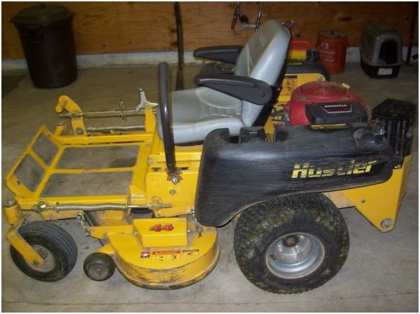 hustler fastrak zero turn 44'' cut mower with a 20hp honda motor - $2,800 thumbnail 3