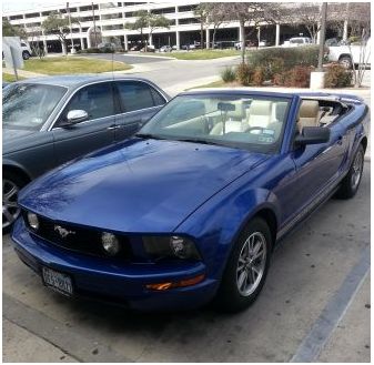 2005 ford mustang v6 convertible - $10,500 thumbnail 2