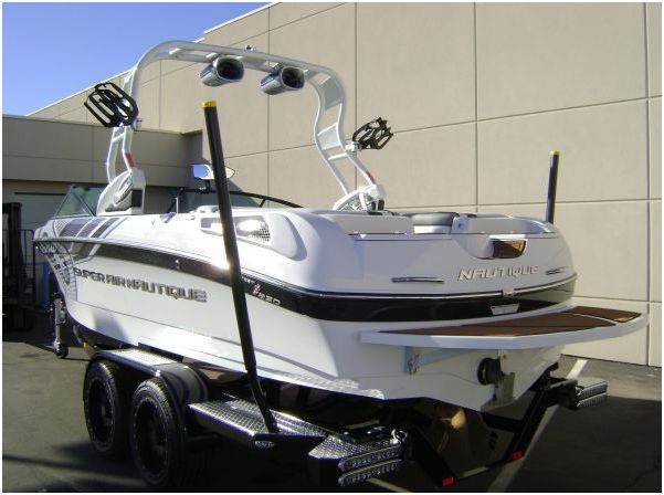 2013 super air nautique 230 team edition loaded w/ options - $75,000 thumbnail 4