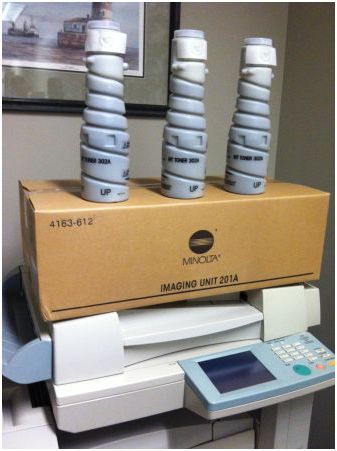 copier - konica minolta di251 copy nachine - $275 thumbnail 2