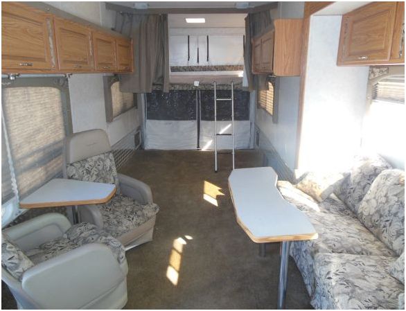 2006 weekend warrior cl4005 2 slide toy hauler - $23,500 thumbnail 4