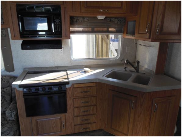 2006 weekend warrior cl4005 2 slide toy hauler - $23,500 thumbnail 3