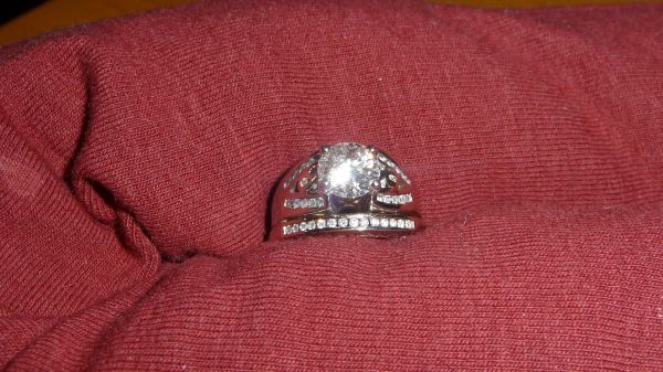 egl certified valentine diamond, 1.54ct, plus wedding set. - $9,000 thumbnail 2