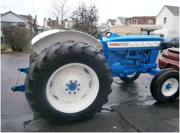 ford 4000 tractor - $8,500 thumbnail 2