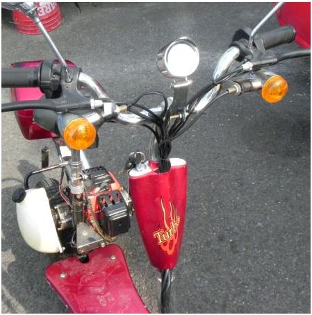 (2) red and yellow 43cc gas scooters - $400 thumbnail 4