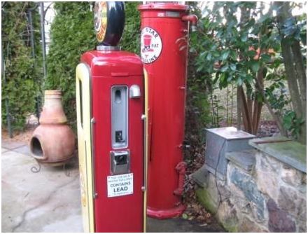 restored 1950's wayne model 80 gilmore themed gas pump - $1,995 thumbnail 3