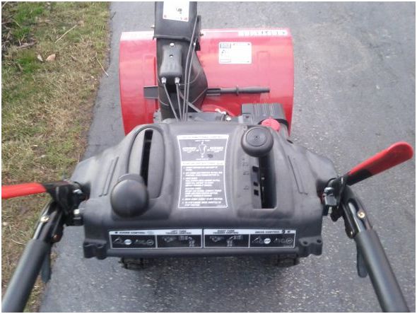 craftsman 28 in 9hp* dual-stage snow blower w/ ez steering - $675 thumbnail 3